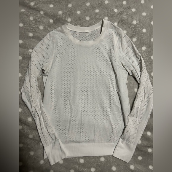 TWO lululemon breeze by long sleeve shirts - Picture 3 of 4